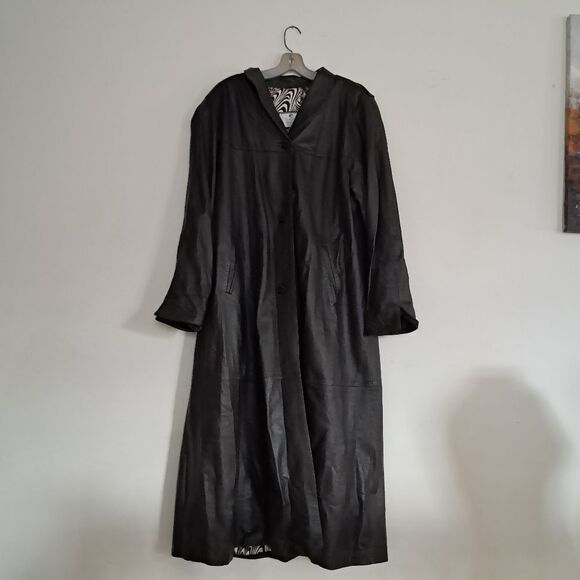 David 2 Leather Factory coat women's size 44 long black leather animal inner